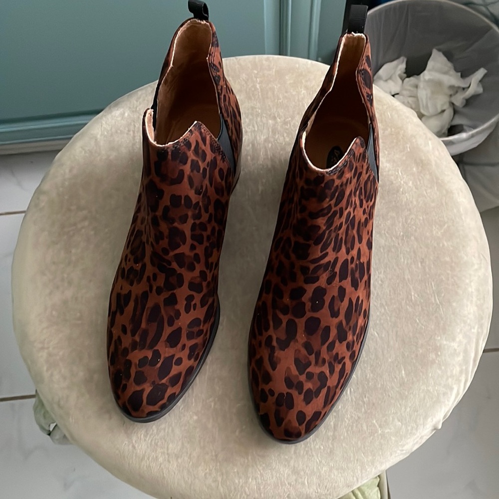 Dr Scholl’s leopard boots